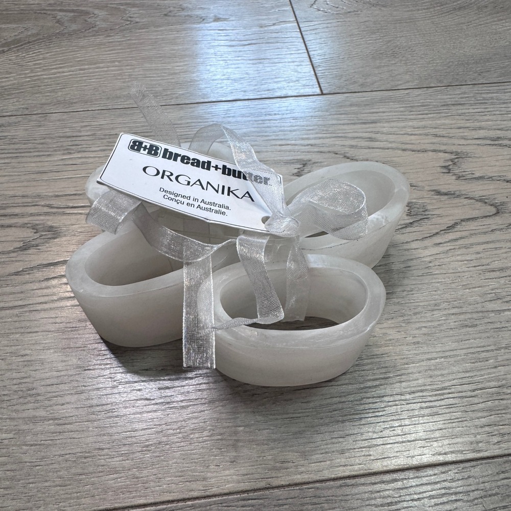 Bread+Butter Organika White Oval Napkin Rings Set of 4 Modern Minimalist‎ NWT